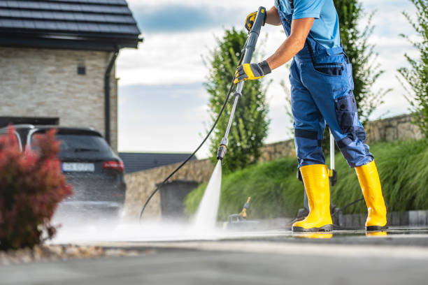 Best Deck Pressure Washing  in Spring House, PA